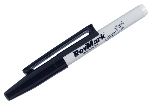 RM | Marker Permanent Fine Tip
Black (Silver)