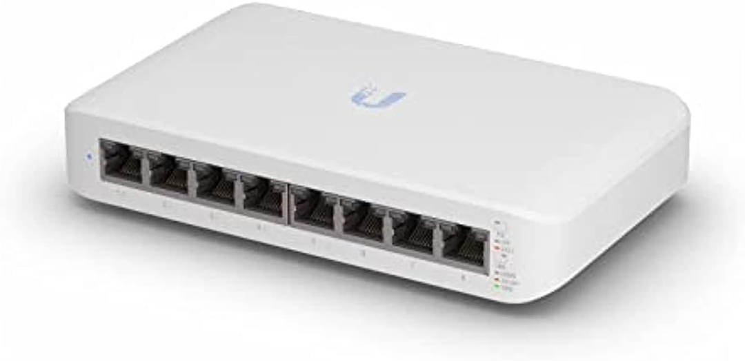Ubiquiti - Switch Lite 4 GbE PoE+ Ports, 4 GbE Ports 52Watt