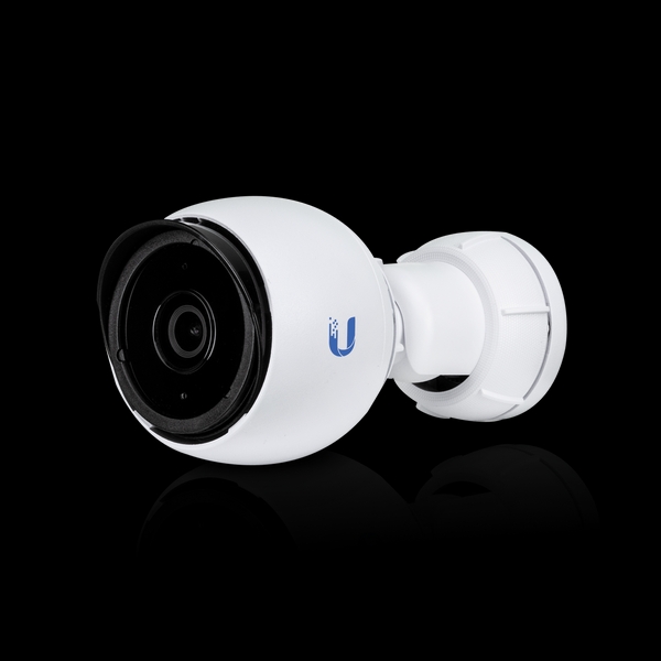 Ubiquiti - Indoor/outdoor camera with 4MP resolution and optional night vision extender 3 PACK